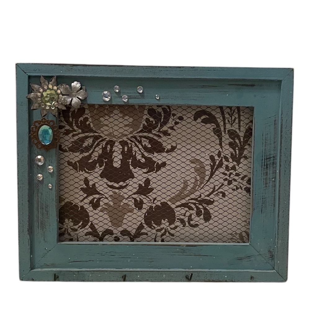 Embellished Reclaimed Frame Earring Display Refinished With Hook,‎ Green